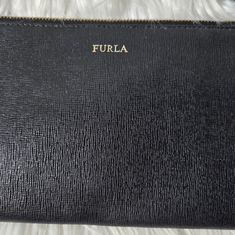 Furla Sleek Black Leather Wristlet - Picture 2 of 5
